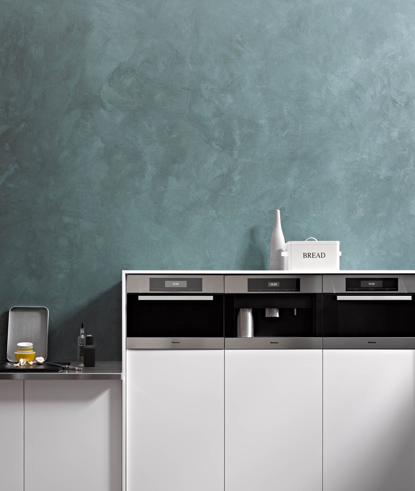 Moderne Küche mit stilvollem Design und Geräten